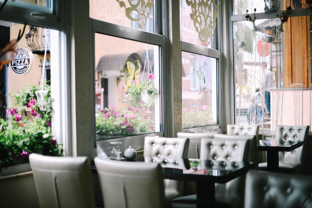 Hotel Afrodita Truskavets Ngoại thất bức ảnh