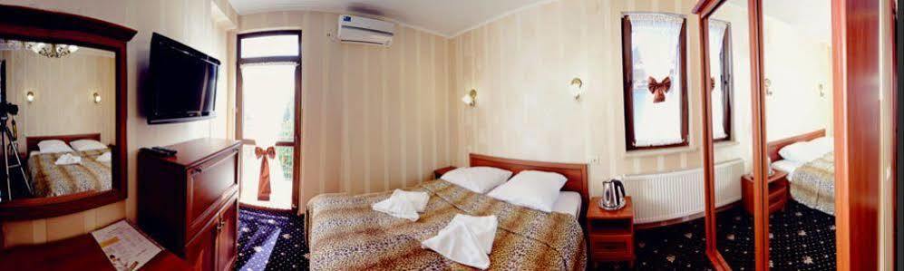 Hotel Afrodita Truskavets Ngoại thất bức ảnh